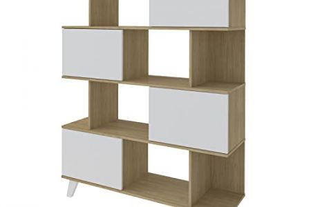 estantería con puertas