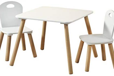 Mesa infantil y sillas